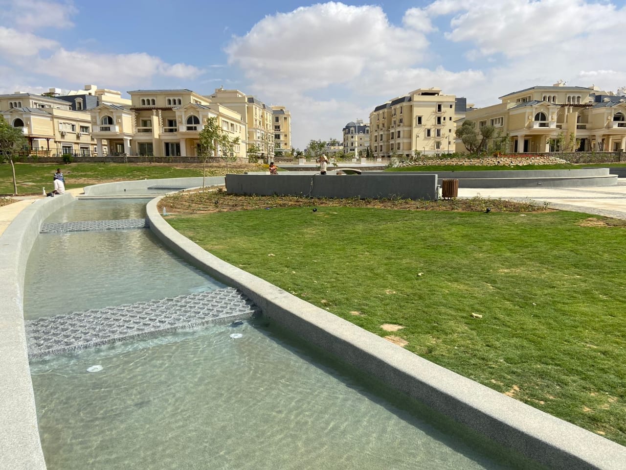 Mountain View - Hyde Park